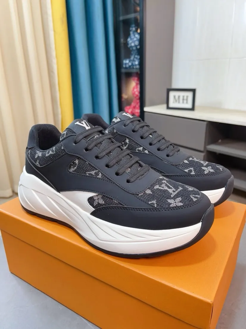 Men's shoes💰438🌹🌹[LV]🌹High-end brand of men's shoes: Official website 1:1 Latest masterpiece: The upper is made of Italian imported first-layer cowhide with special materials➕Full genuine leather lining🔥, making walking more convenient and comfortable! Exclusive new style, stunning work [color]! Create a fashionable personality to set off your uniqueness! A must-have for trendy men! Classic🔥Number: 38-44